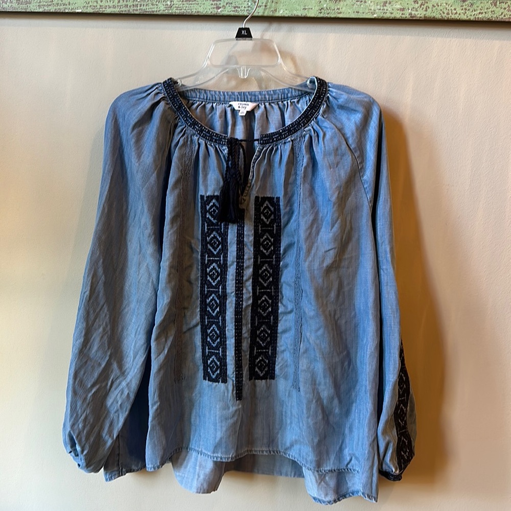 Crow & Ivy embroidered chambray peasant blouse, XL